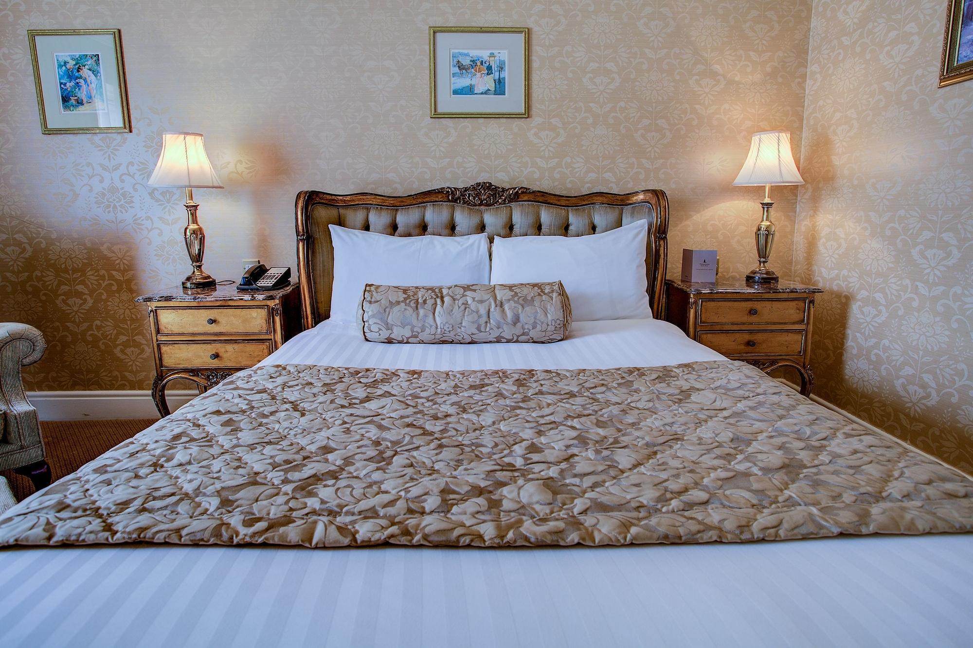 Finnstown Castle Hotel Lucan Luaran gambar