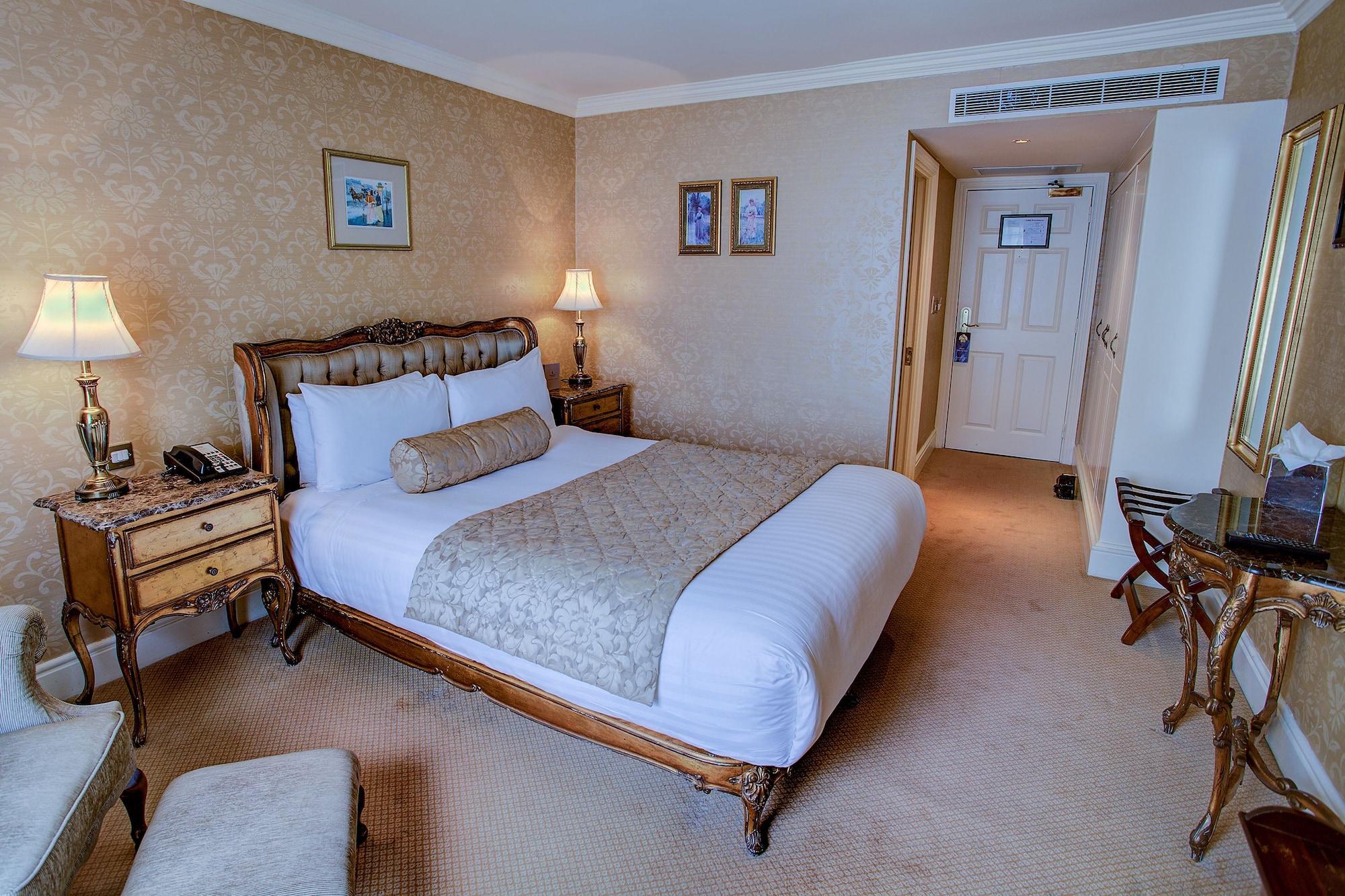 Finnstown Castle Hotel Lucan Luaran gambar