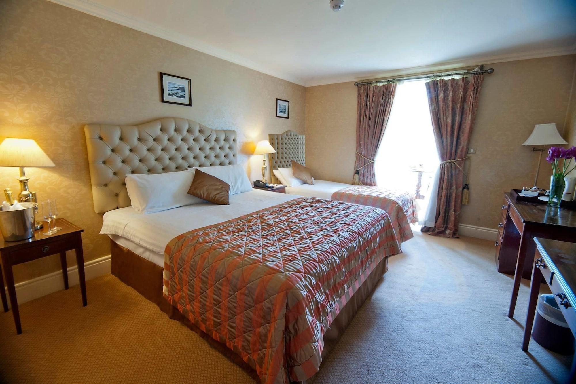 Finnstown Castle Hotel Lucan Luaran gambar