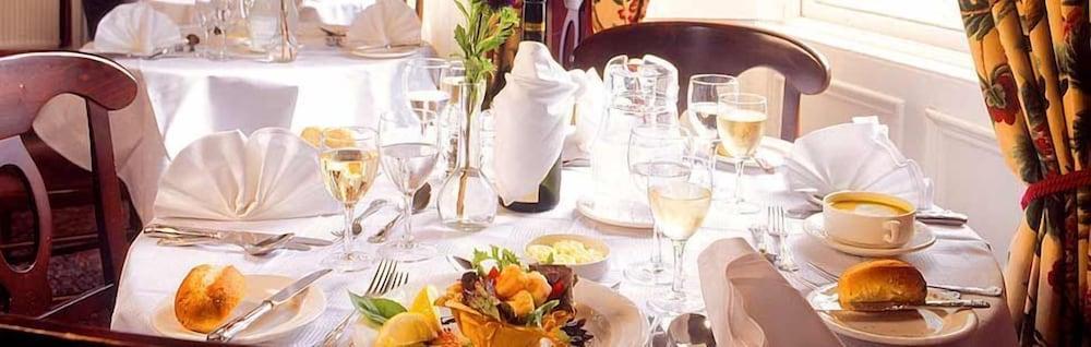 Finnstown Castle Hotel Lucan Luaran gambar